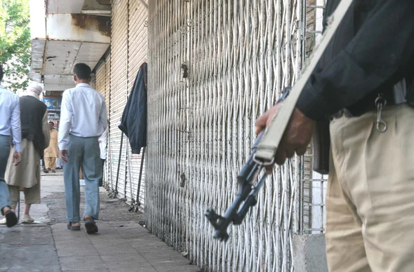 Protesteren tegen het doden van een elektronica-dealer door afpersing maffia, in karachi — Stockfoto