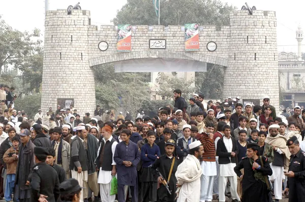 Bomb blast at a market situated at Jamrud area in Khyber Agency — Stock Photo, Image