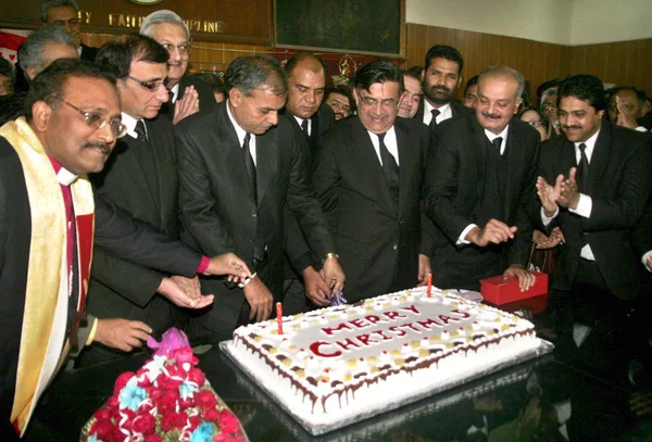 Lahore High Court Chief Justice, Umer Ata Bandial, Justice Manzoor Ahmed Malik, Bishop Yaqoob Paul — Stock Photo, Image