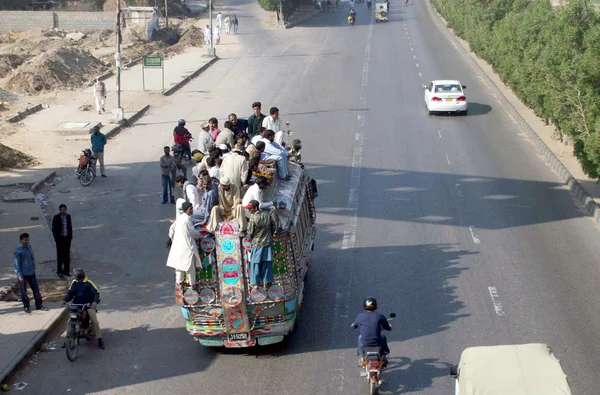 Greve contra um ataque de assassinato em Aurangzeb Farooqi — Fotografia de Stock