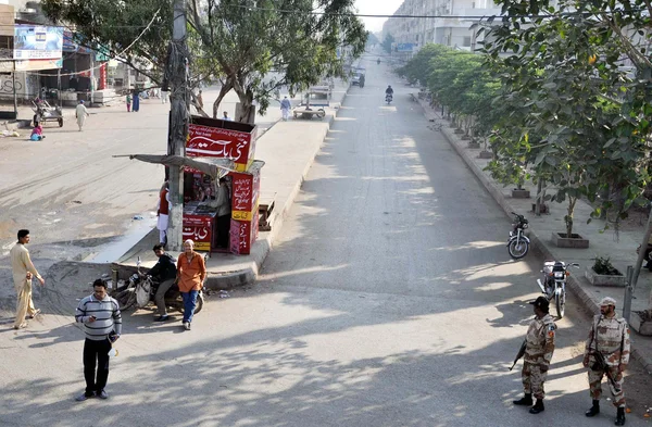 Greve contra um ataque de assassinato em Aurangzeb Farooqi — Fotografia de Stock