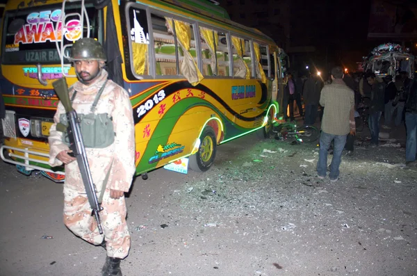 Bomb blast at Aisha Manzil in Karachi — Stock Photo, Image