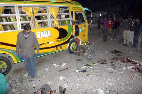 Esplosione di bombe ad Aisha Manzil a Karachi — Foto Stock