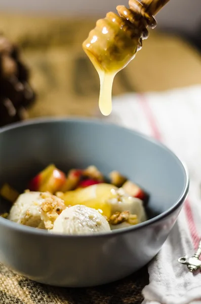 Apple Sauce Dripping From Dipper In Bowl — Stock Photo, Image