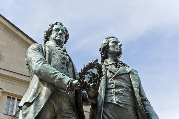 Monumento a Goethe y Shiller — Foto de Stock