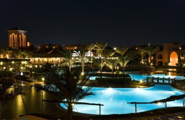 Hotel resort gece