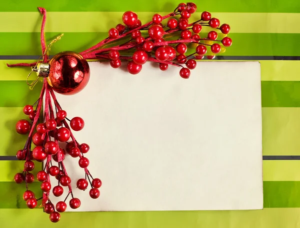 Vánoční přání s červeným větve — Stock fotografie