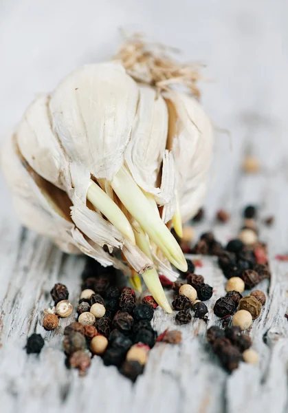 Garlic and black pepper — Stock Photo, Image