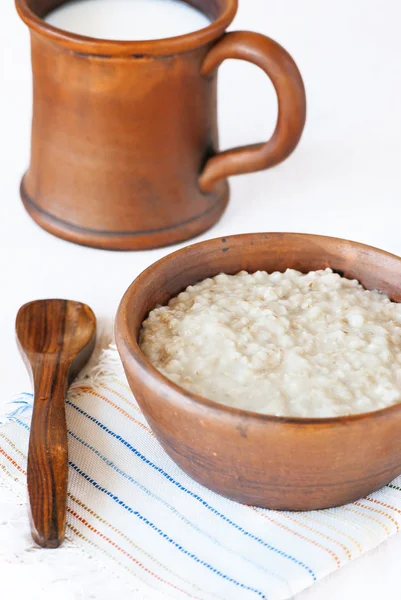 Haferbrei und Milch — Stockfoto