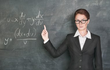 kadın öğretmen öğretim matematik