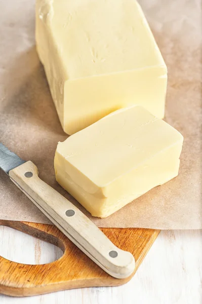 Masło na papierze — Zdjęcie stockowe