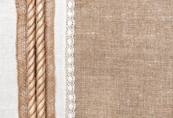 jute achtergrond met linnen doek en touw
