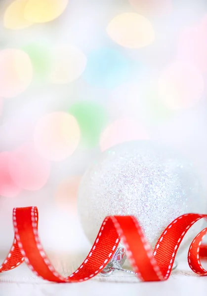 Weihnachten Hintergrund mit roter Schleife — Stockfoto