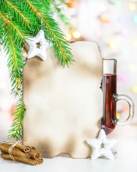 Tarjeta de Navidad con vino caliente — Foto de Stock