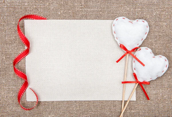 Valentine karta s textilní srdce — Stock fotografie