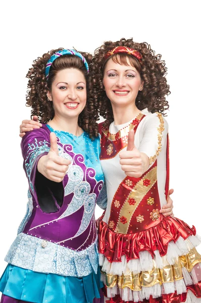 Bailarines irlandeses felices mostrando el cartel de los pulgares arriba —  Fotos de Stock