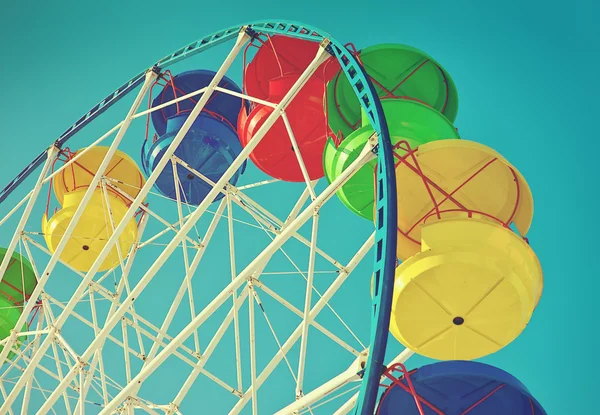 Ferris wheel in retro vintage style — Stock Photo, Image