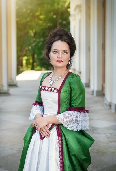 Beautiful woman in medieval dress — Stock Photo, Image