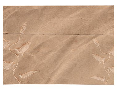 Lekeleri ve çizikleri olan eski, kaba doku retro kağıdı izole edilmiş.