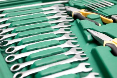 Araba tamiri için yakın plan Wrenches aletleri. Seçici odak.