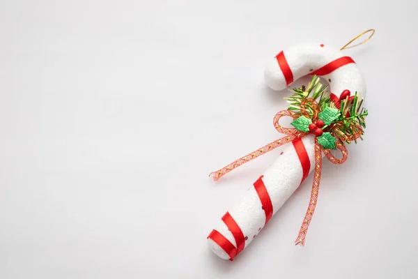 Canne Bonbons Noël Avec Arc Sur Fond Blanc — Photo