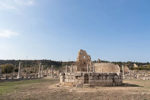 波斯罗马帝国的古老城市 位于土耳其 土耳其安塔利亚 — 图库照片