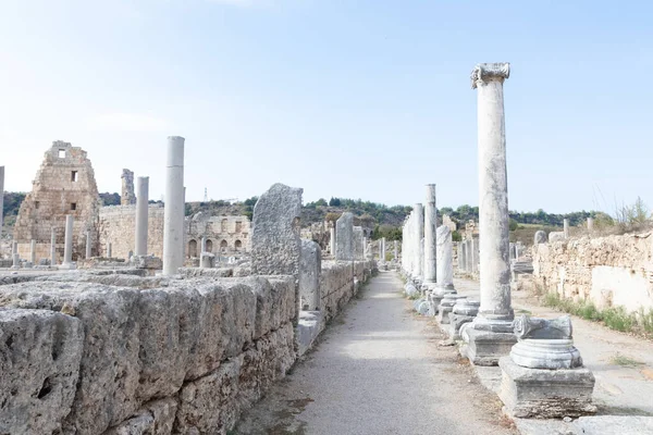 安塔利亚附近的古城Perge的古柱 — 图库照片