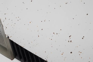 Kaput arabasının boyasında çipler var..