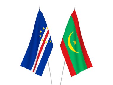 Beyaz arka planda Cabo Verde Cumhuriyeti ve Moritanya İslam Cumhuriyeti 'nin ulusal kumaş bayrakları izole edildi. 3d resimleme.
