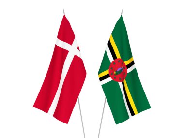 Dominica ve Danimarka bayrakları