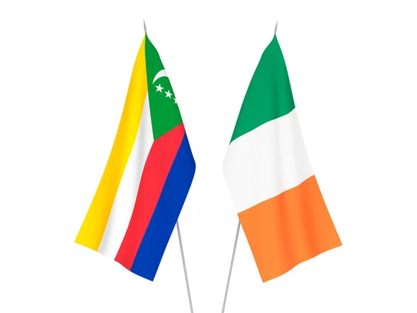 Írország Comore Szigeteki Unió Nemzeti Szövetzászlói Fehér Alapon Elszigetelve Renderelés — Stock Fotó