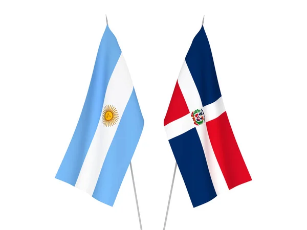 Εθνικές Σημαίες Ύφασμα Της Αργεντινής Και Της Δομινικανής Δημοκρατίας Απομονώνονται — Φωτογραφία Αρχείου