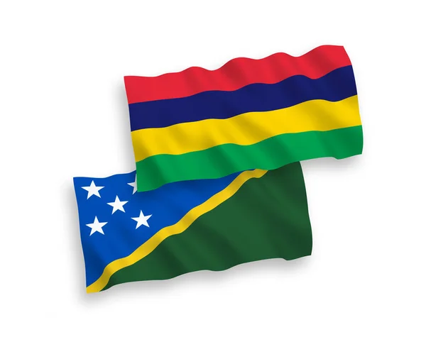 所罗门群岛和毛里求斯共和国的国家病媒织物波条旗在白色背景下隔离 1比2的比例 — 图库矢量图片