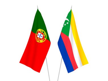 Beyaz arka planda Comoros Birliği ve Portekiz 'in ulusal kumaş bayrakları izole edildi. 3d resimleme.