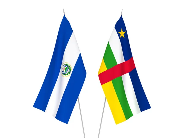 中非共和国和萨尔瓦多共和国的国旗以白色背景隔离 3D渲染说明 — 图库照片