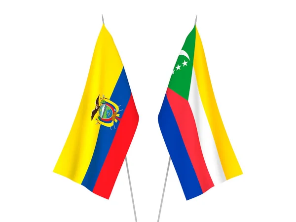 Nationell Tyg Flaggor Ecuador Och Unionen Komorerna Isolerad Vit Bakgrund — Stockfoto