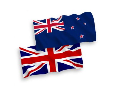 Beyaz arka planda Büyük Britanya ve Yeni Zelanda 'nın ulusal taşıyıcı kumaş bayrakları izole edildi. 1 'e 2 oranında.