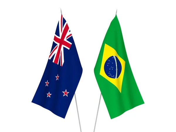 브라질 뉴질랜드의 깃발은 바탕에 떨어져 있었다 렌더링 — 스톡 사진
