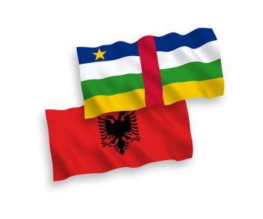 Beyaz arka planda Orta Afrika Cumhuriyeti ve Arnavutluk bayrakları
