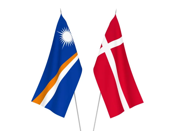 Flagi Republiki Wysp Marshalla i Danii — Zdjęcie stockowe