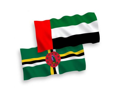 Beyaz arka planda Dominika ve Birleşik Arap Emirlikleri bayrakları