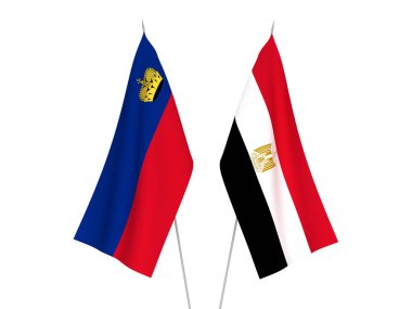 Mısır ve Lihtenştayn bayrakları