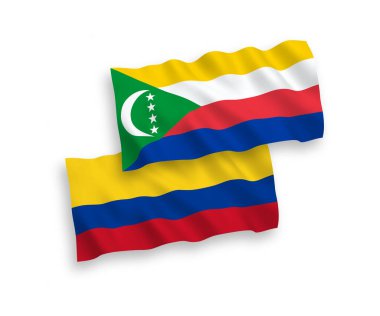 Beyaz arka planda Comoros ve Kolombiya Birliği bayrakları izole edilmiş. 1 'e 2 oranında.