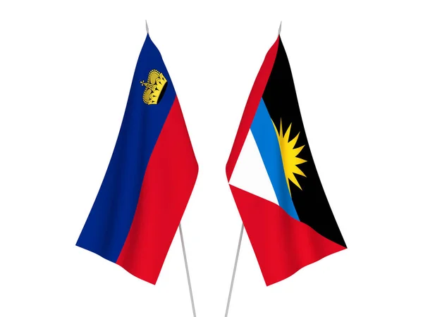 Krajowe Flagi Tkanin Antigui Barbudy Oraz Liechtensteinu Izolowane Białym Tle — Zdjęcie stockowe