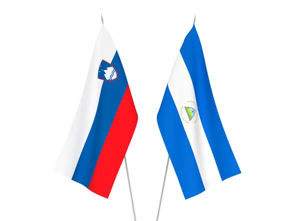 Nationale Stoffen Vlaggen Van Slovenië Nicaragua Geïsoleerd Witte Achtergrond Weergave — Stockfoto