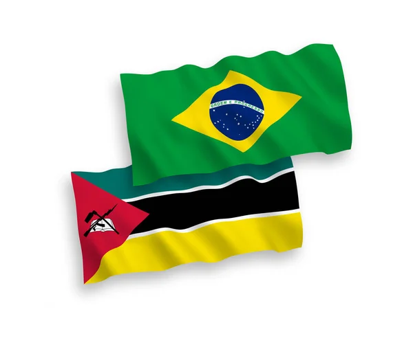 Bandeiras Tecido Vetorial Nacional Brasil República Moçambique Isoladas Sobre Fundo —  Vetores de Stock