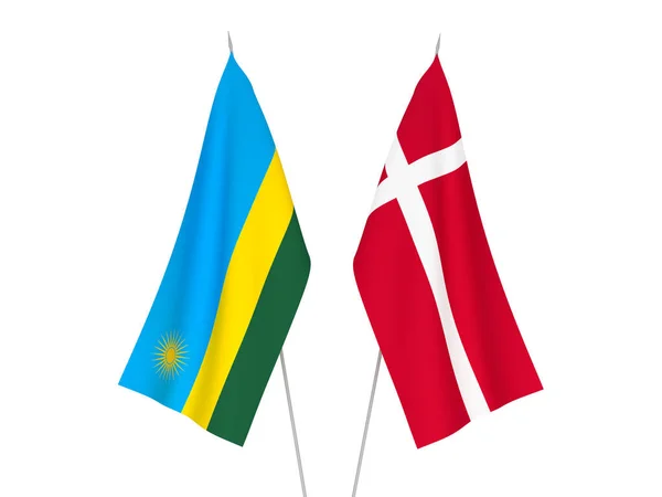 Nationalfahnen Der Republik Ruanda Und Dänemarks Isoliert Auf Weißem Hintergrund — Stockfoto