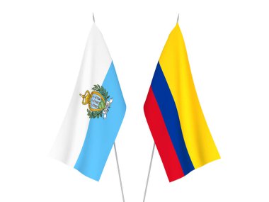 Beyaz arka planda Kolombiya ve San Marino 'nun ulusal kumaş bayrakları izole edildi. 3d resimleme.