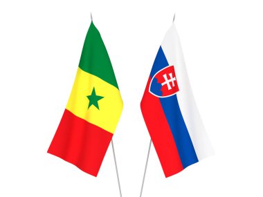 Senegal ve Slovakya Cumhuriyeti bayrakları beyaz arka planda izole edildi. 3d resimleme.
