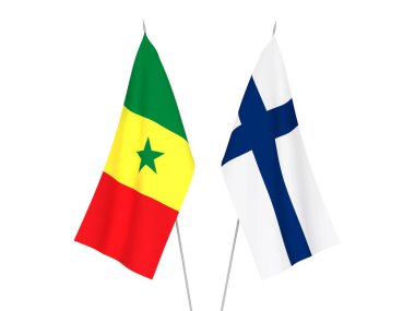 Senegal Cumhuriyeti ve Finlandiya 'nın ulusal kumaş bayrakları beyaz arka planda izole edilmiştir. 3d resimleme.
